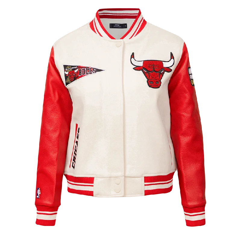 NBA CHICAGO BULLS RETRO CLASSIC WOMEN'S RIB WOOL VARSITY JACKET (EGGSHELL/ RED)